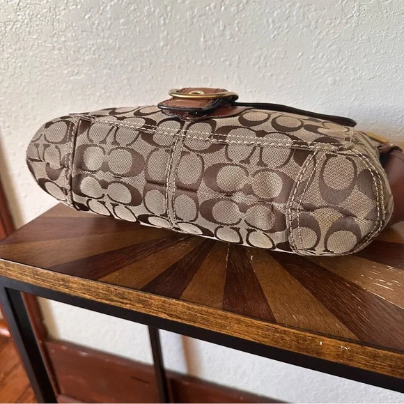 Vintage COACH Bleeker Signature C Khaki Satchel 11772 - Picture 8 of 10